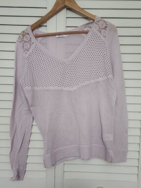 Reitmans Light Lavender Lace-Shoulder V-Neck Sweater